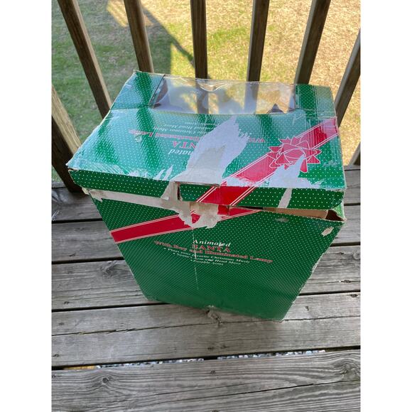 Holiday Creations 20" Animated Musical Lighted Santa Toy Workshop Motionette - Picture 4 of 16